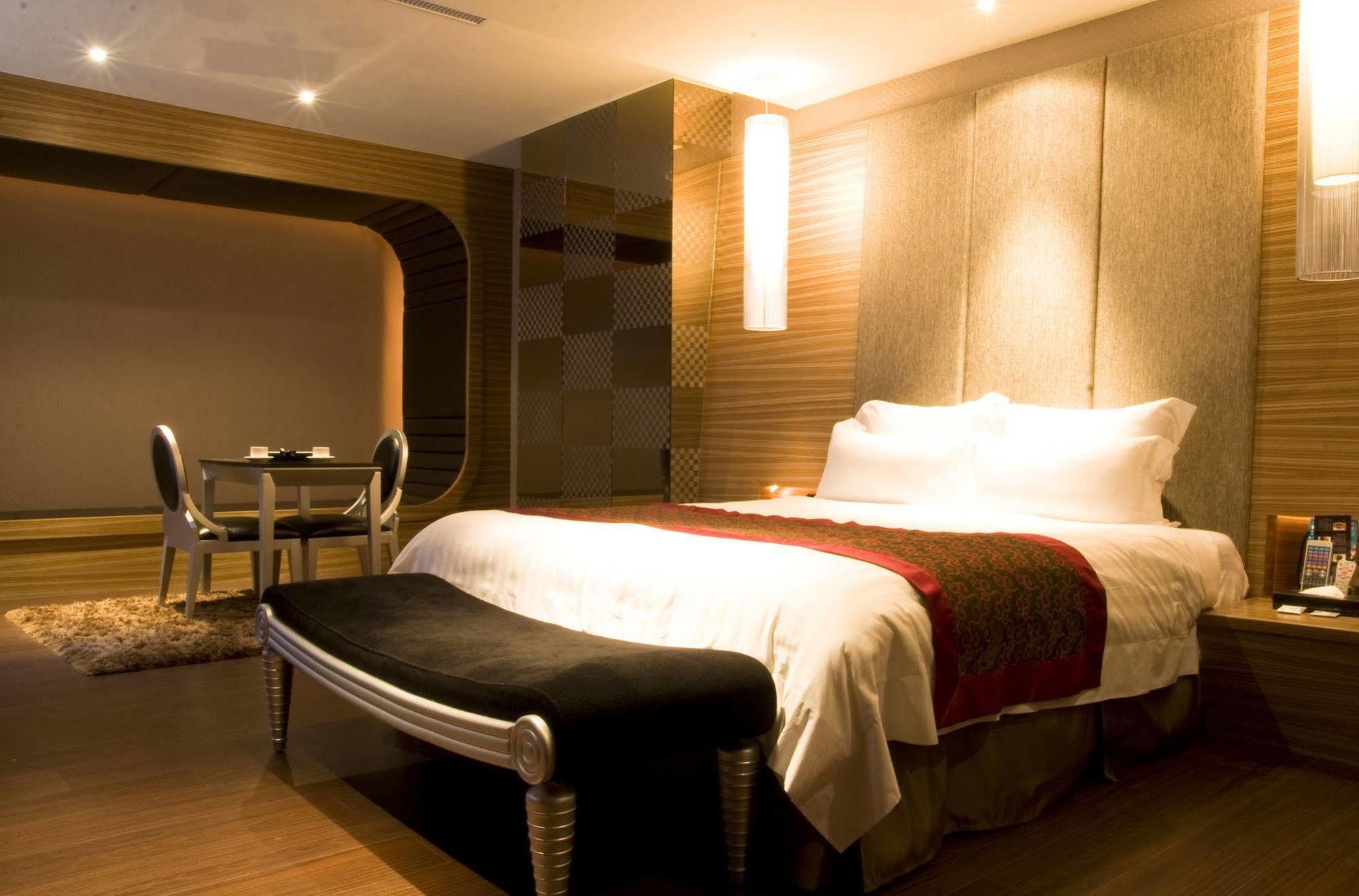 Yes Motel Zhonghe  Exterior photo